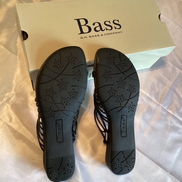 Bass Black Strappy Jeweled Flat Sandals, Size 10, Brand NIB - Picture 6 of 8